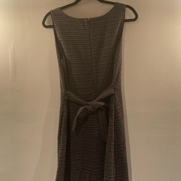 Loft 12P 12 Petite dress with tie waist Black Grey striped - Picture 3 of 8